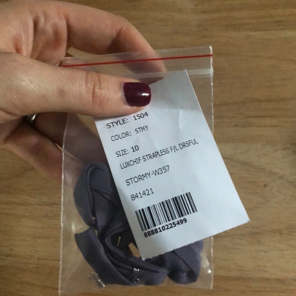 After Six Bridesmaid Dress, Size 10 - Picture 6 of 6